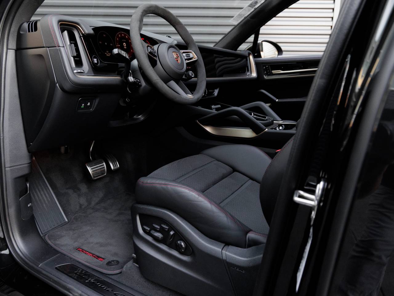 2025 Porsche Cayenne Cayenne GTS