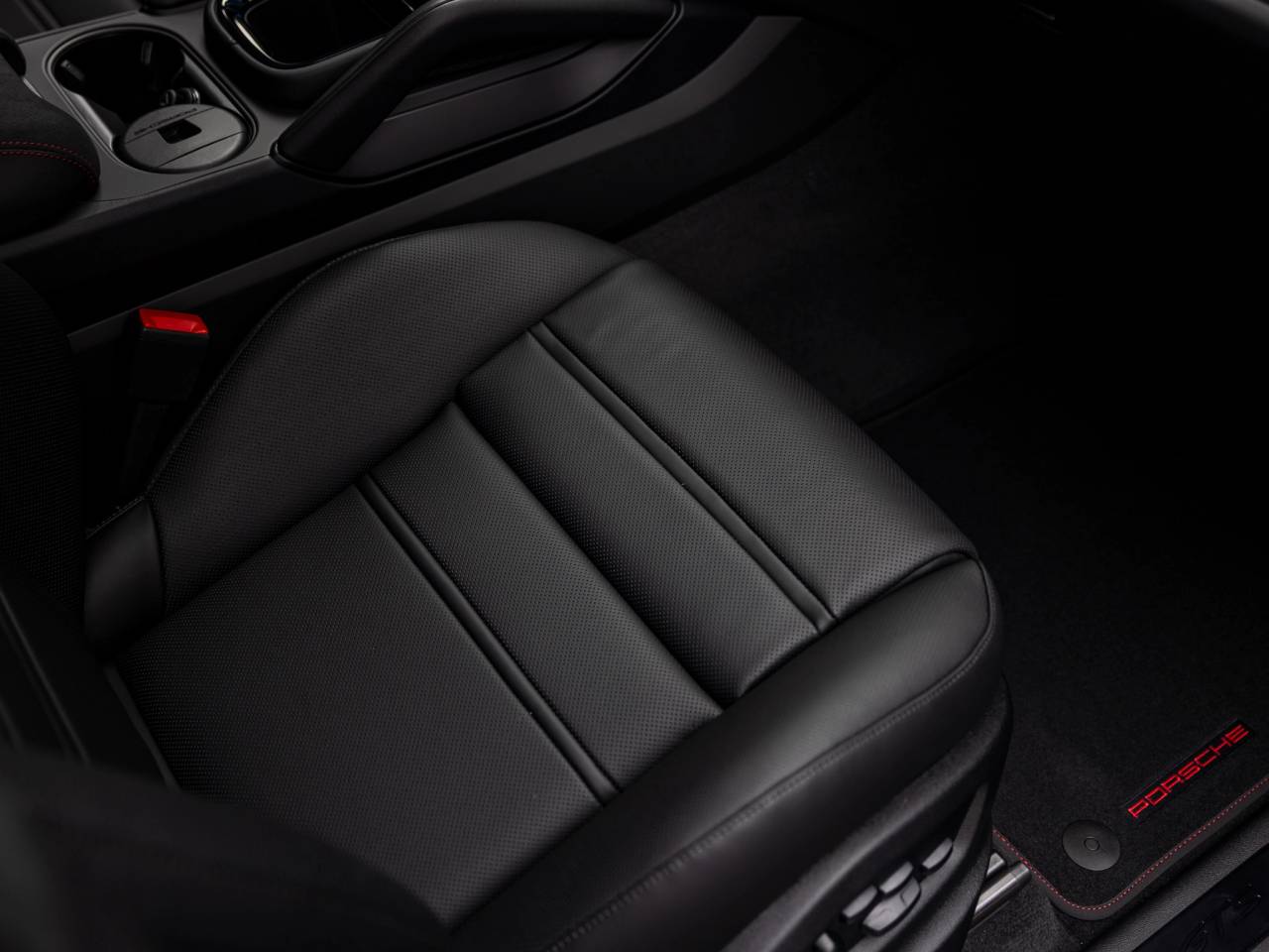 2026 Porsche Cayenne GTS