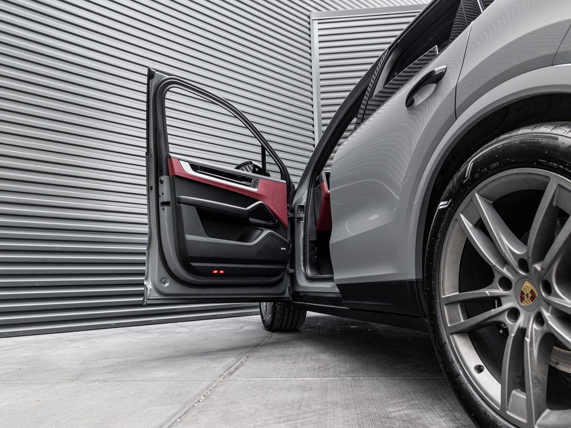 2024 Porsche Cayenne Cayenne S (MY24)