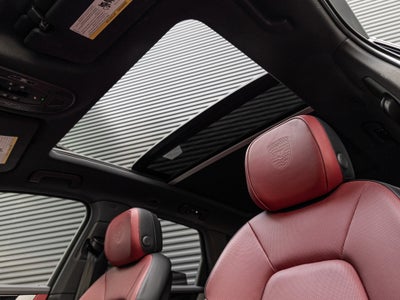 2024 Porsche Cayenne Cayenne S (MY24)