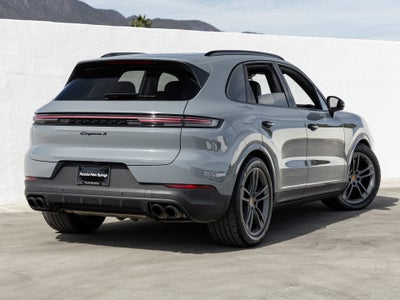 2024 Porsche Cayenne Cayenne S (MY24)