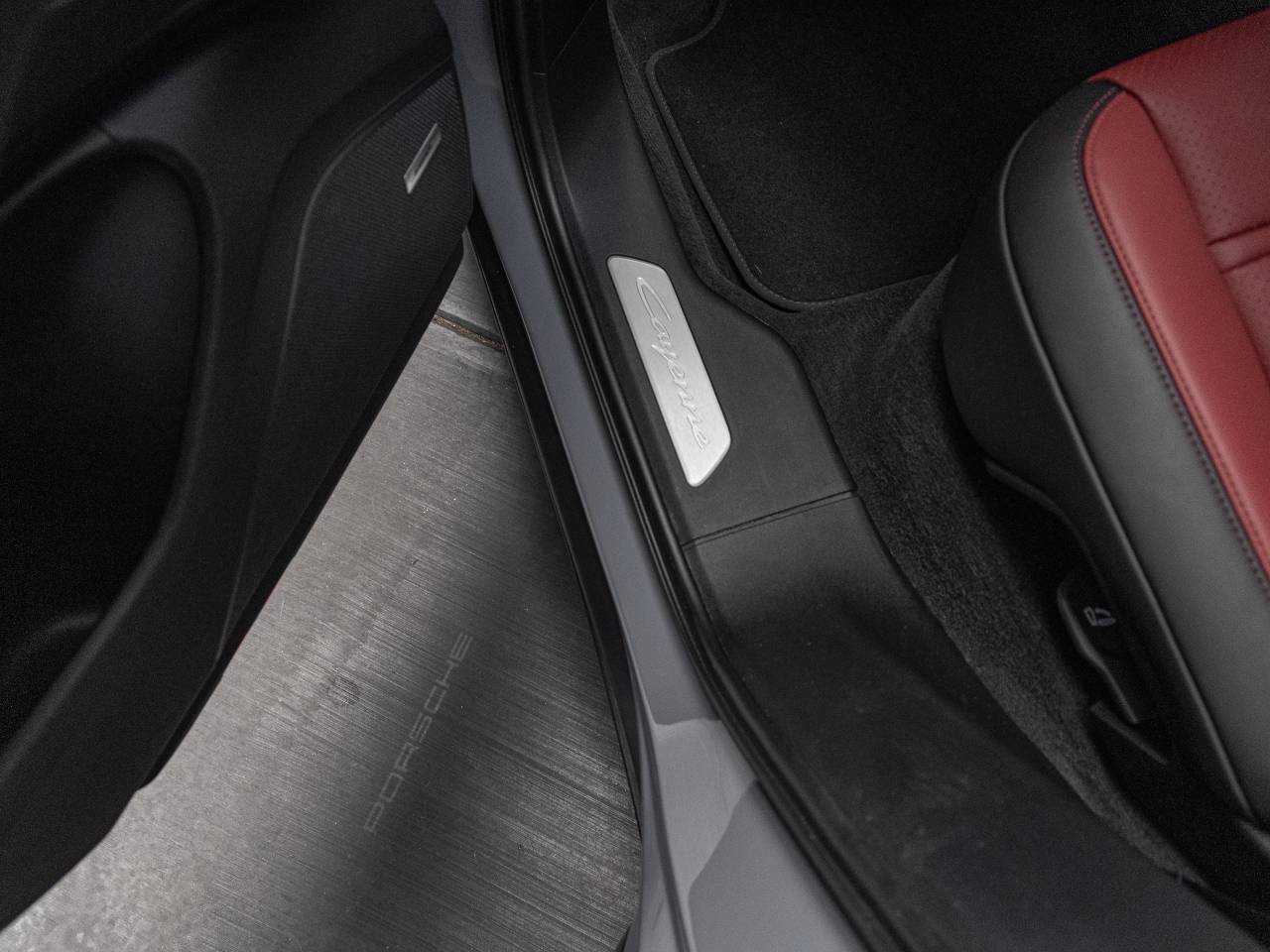 2024 Porsche Cayenne Cayenne S (MY24)