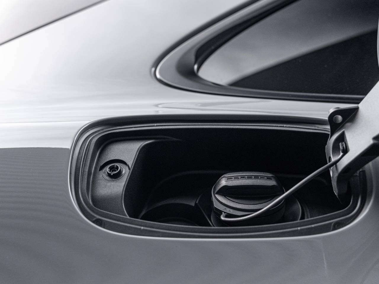 2024 Porsche Cayenne Cayenne S (MY24)