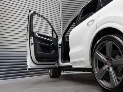 2026 Porsche Cayenne S