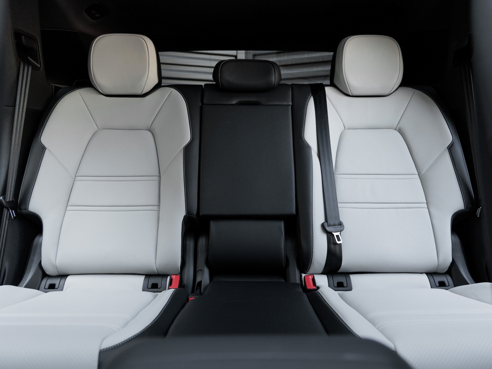 2025 Porsche Cayenne S