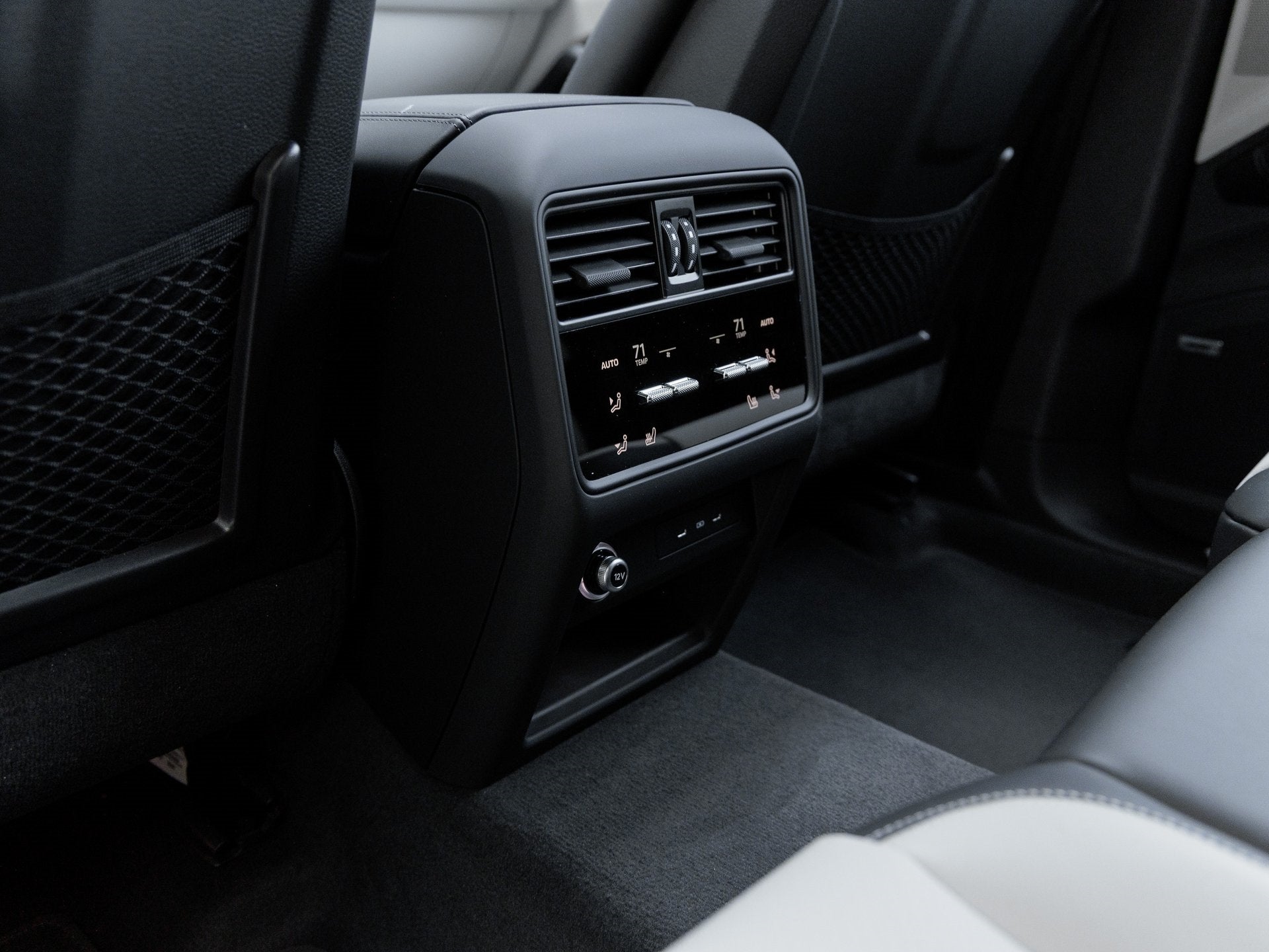 2025 Porsche Cayenne S