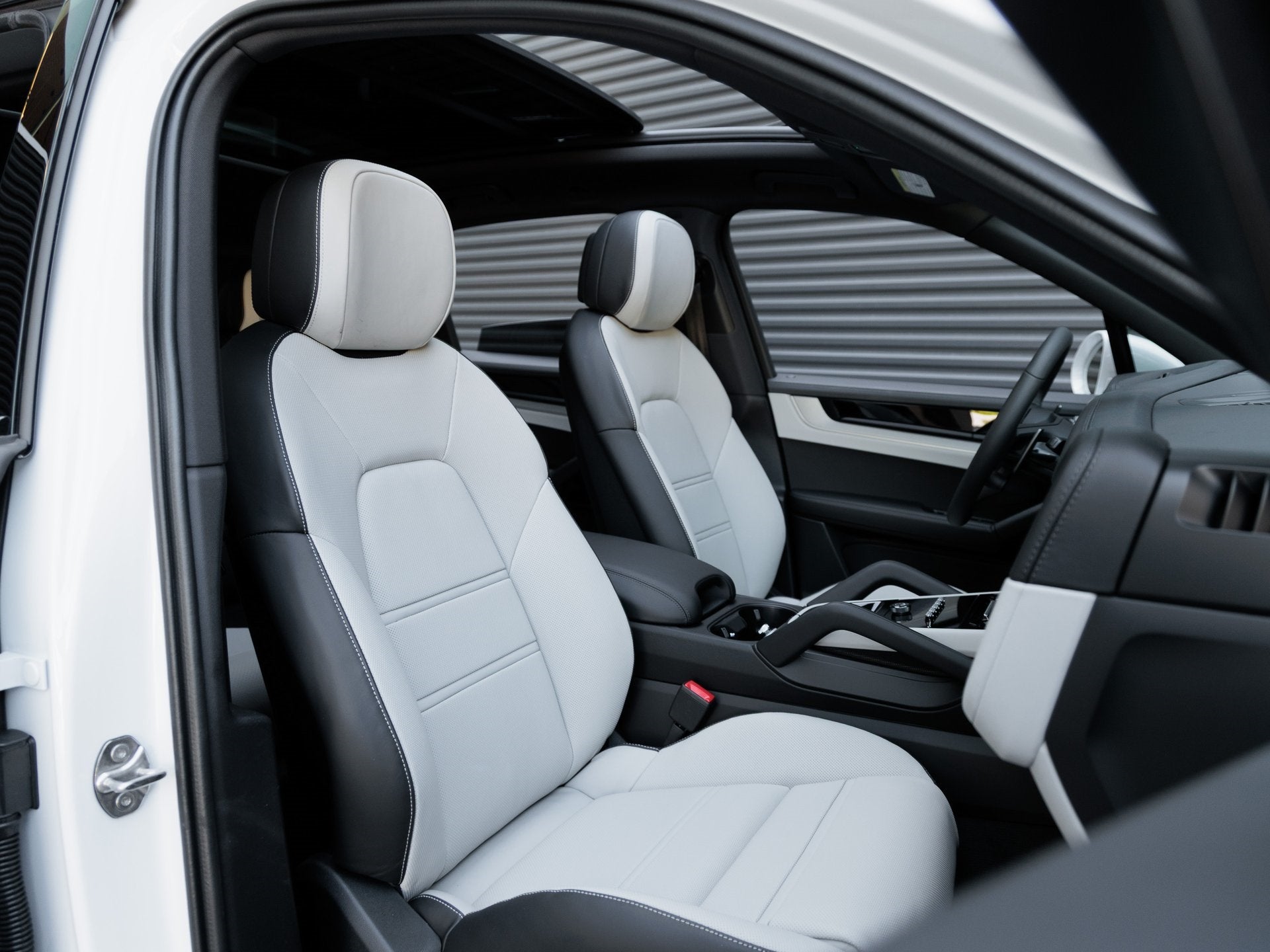 2025 Porsche Cayenne S