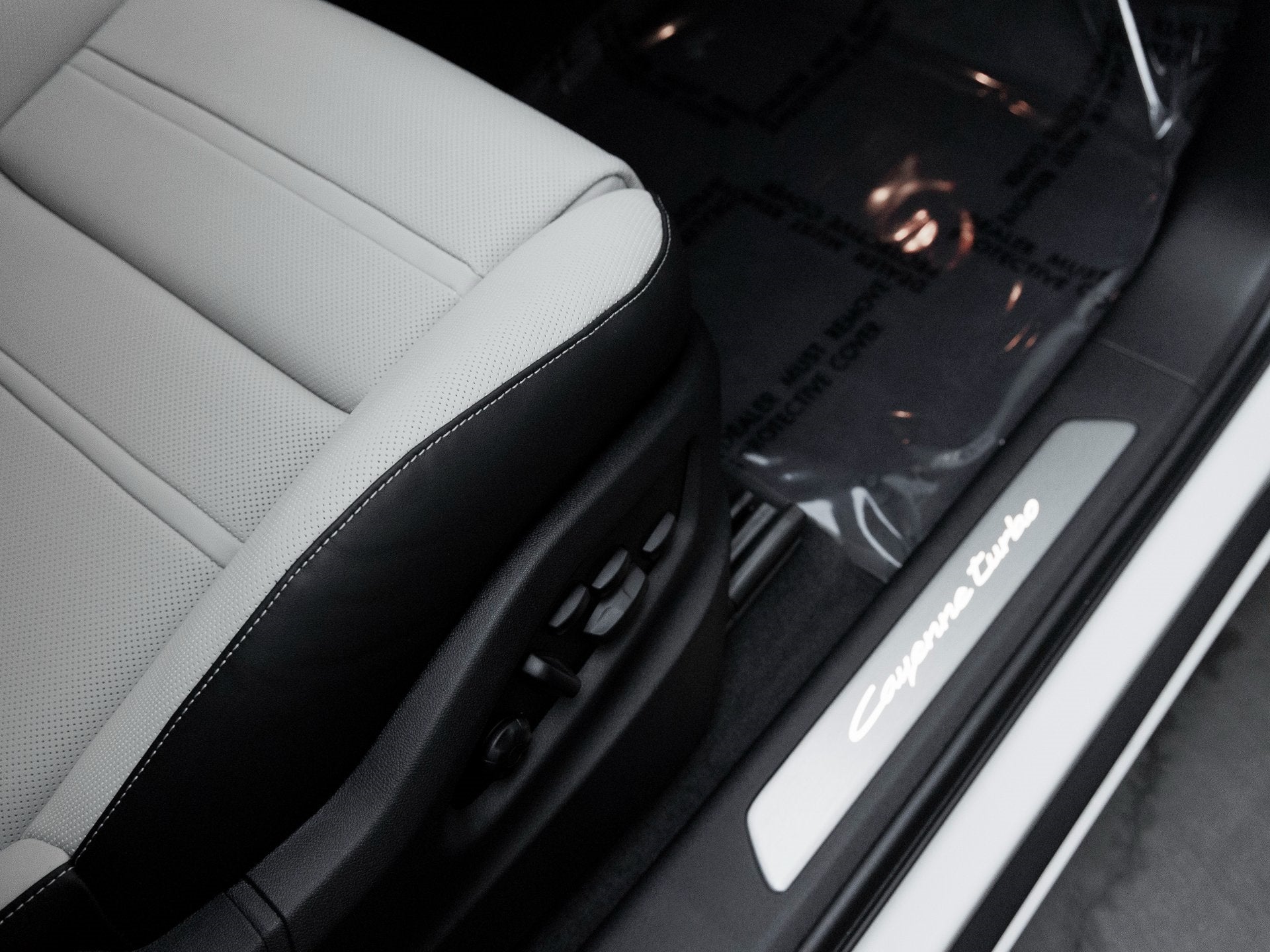 2026 Porsche Cayenne Cayenne Turbo E-Hybrid