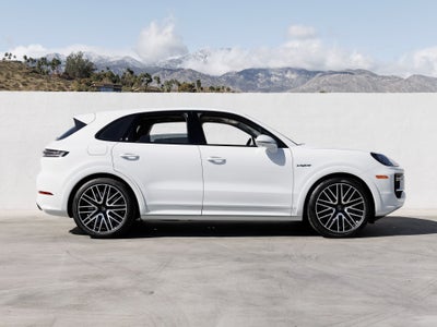 2026 Porsche Cayenne Cayenne Turbo E-Hybrid