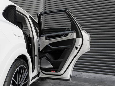 2026 Porsche Cayenne Cayenne Turbo E-Hybrid