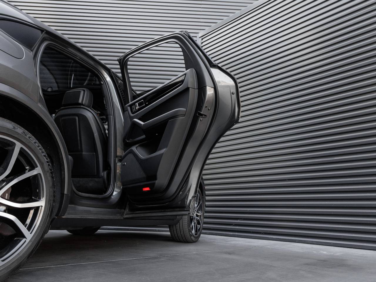 2022 Porsche Cayenne Cayenne Coupe