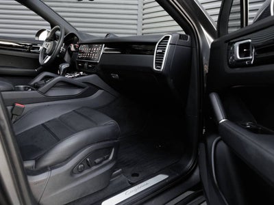 2022 Porsche Cayenne Cayenne Coupe