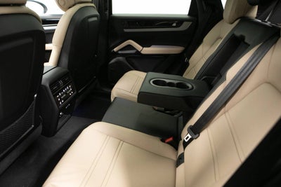 2026 Porsche Cayenne Cayenne Coupe