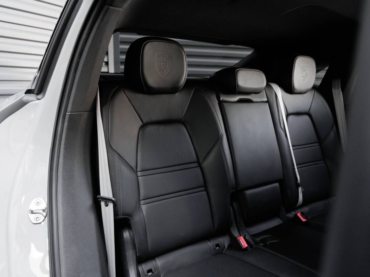 2023 Porsche Cayenne Cayenne Coupe Platinum Edition