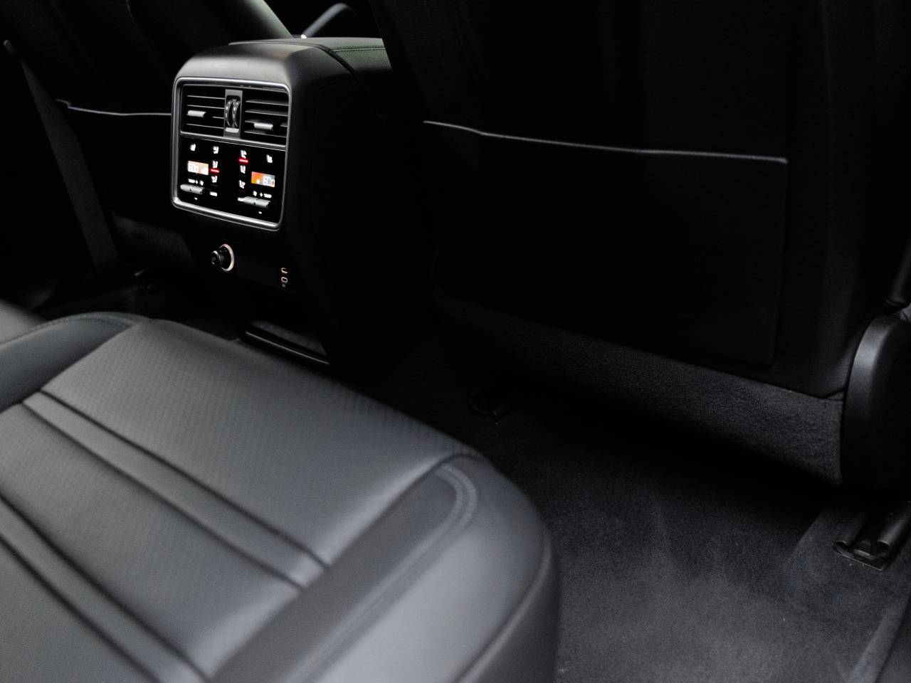 2023 Porsche Cayenne Cayenne Coupe Platinum Edition