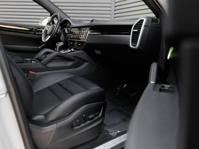 2023 Porsche Cayenne Cayenne Coupe Platinum Edition