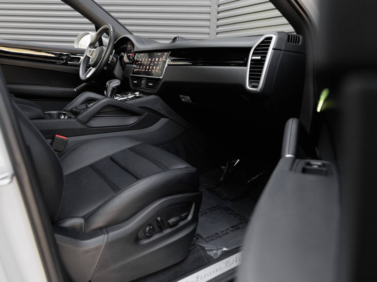 2023 Porsche Cayenne Cayenne Coupe Platinum Edition