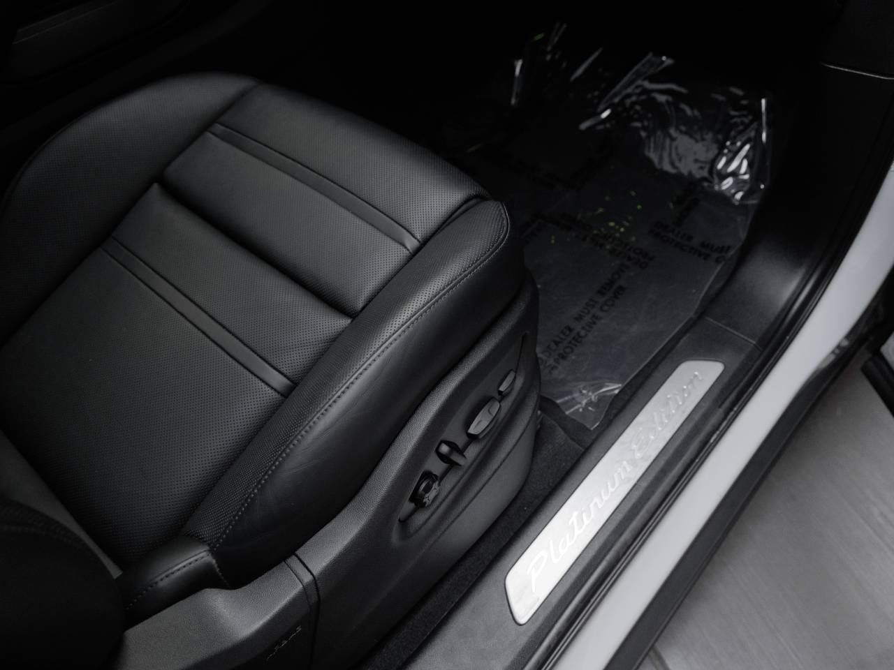 2023 Porsche Cayenne Cayenne Coupe Platinum Edition