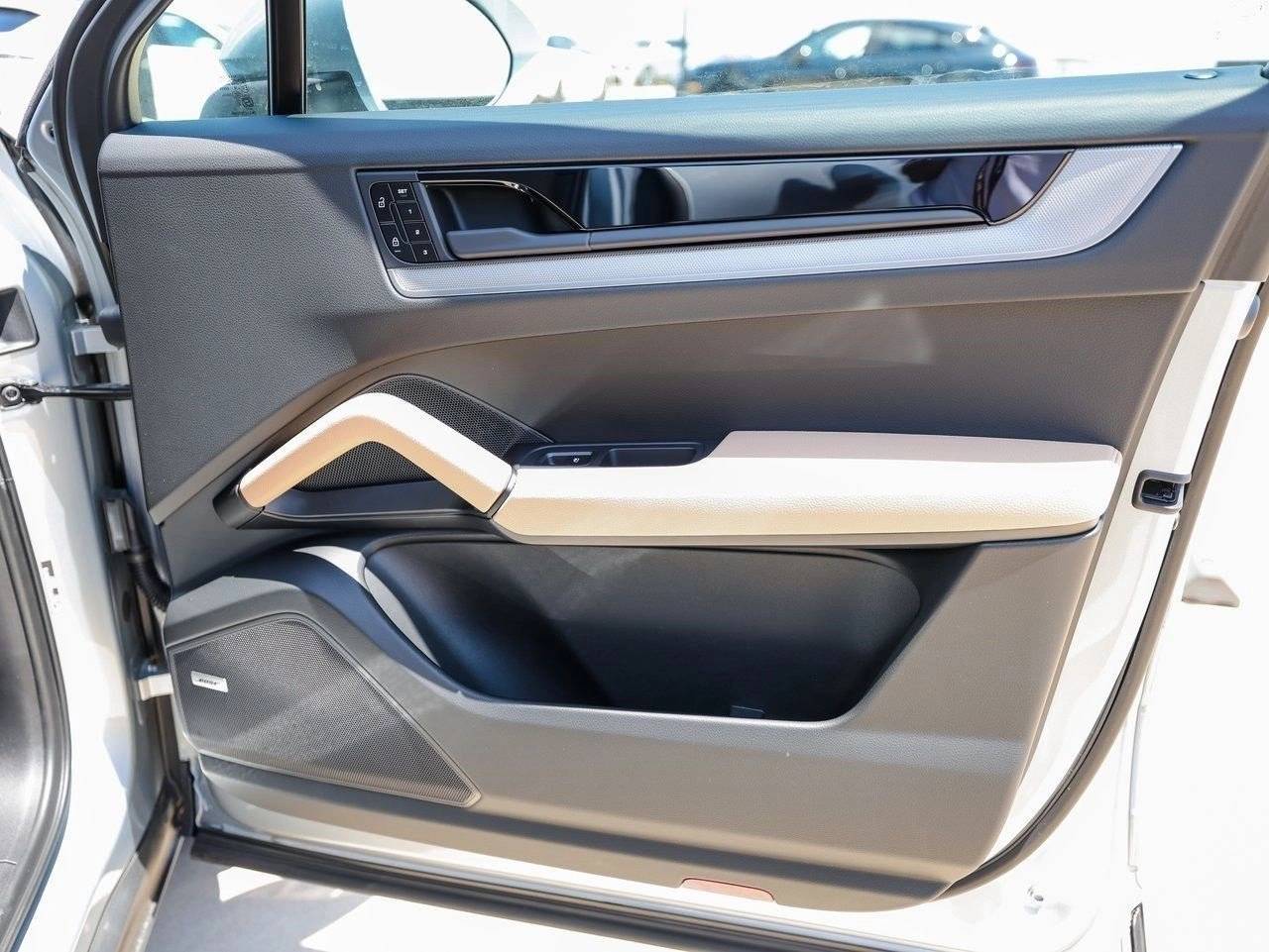 2025 Porsche Cayenne Cayenne Coupe