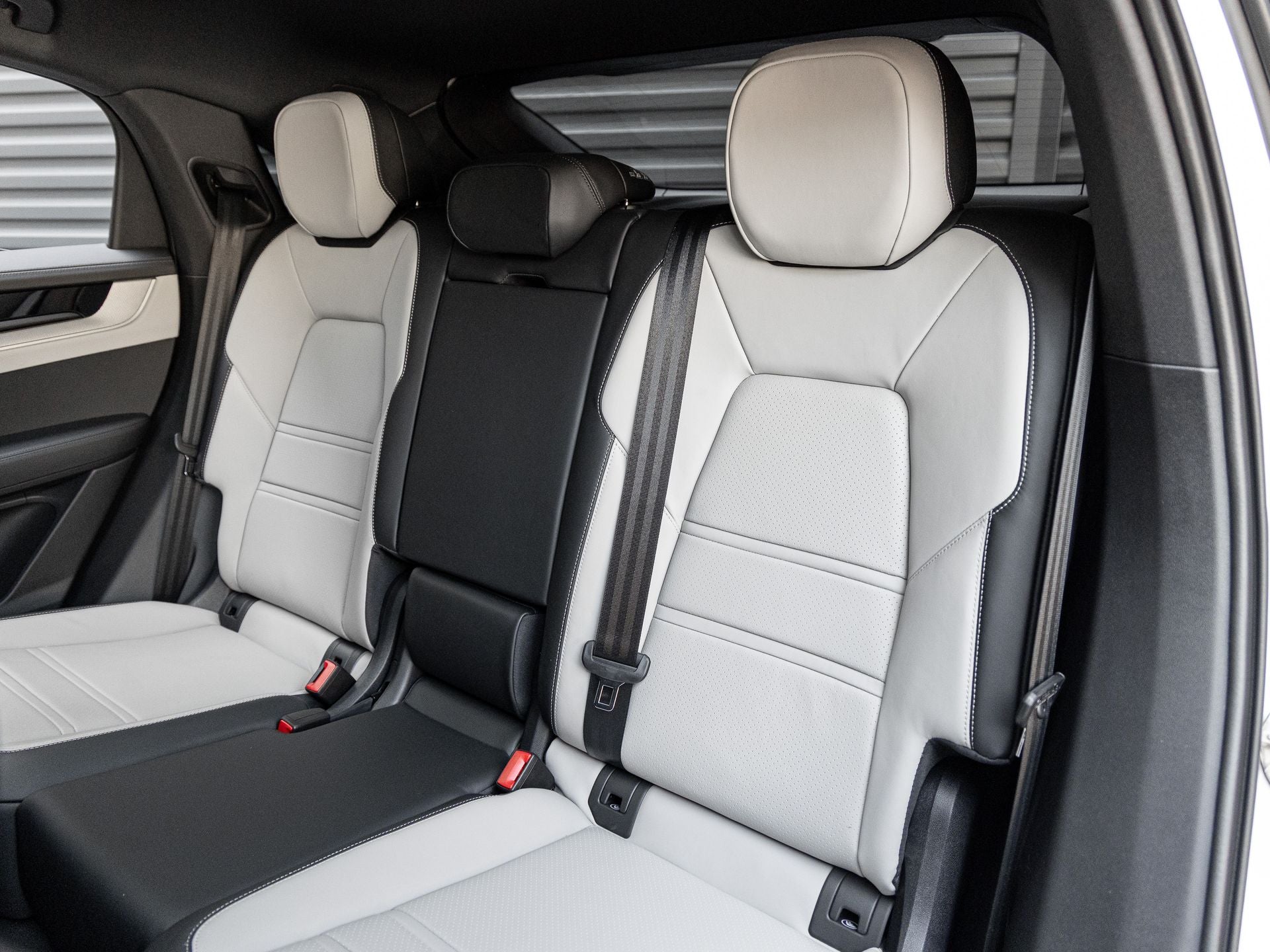 2026 Porsche Cayenne Coupe Base