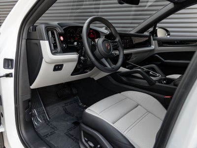 2026 Porsche Cayenne Coupe Base