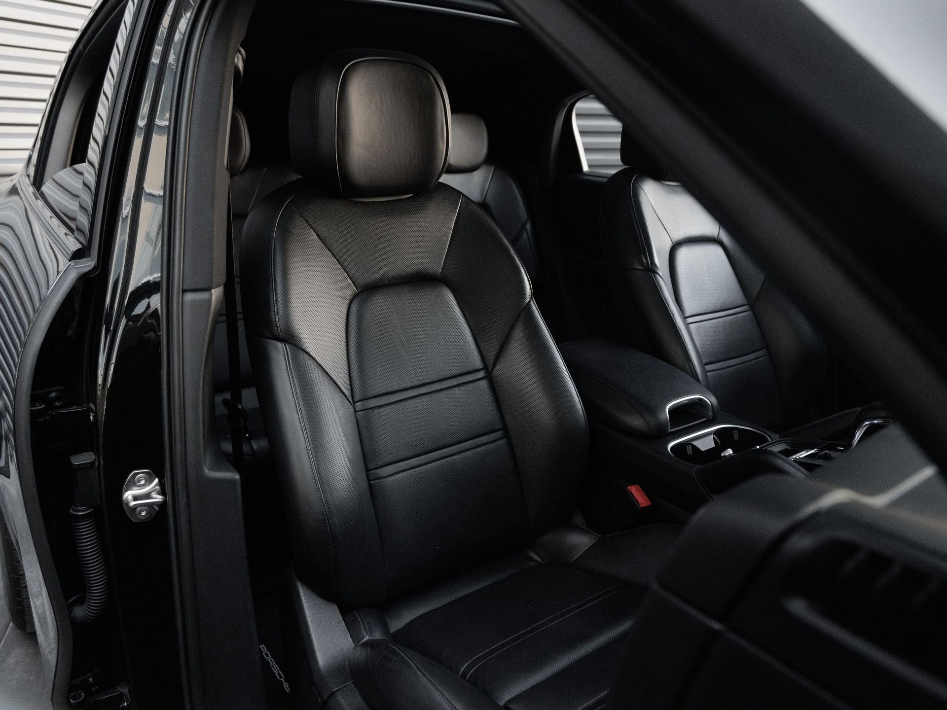 2023 Porsche Cayenne Cayenne Coupe