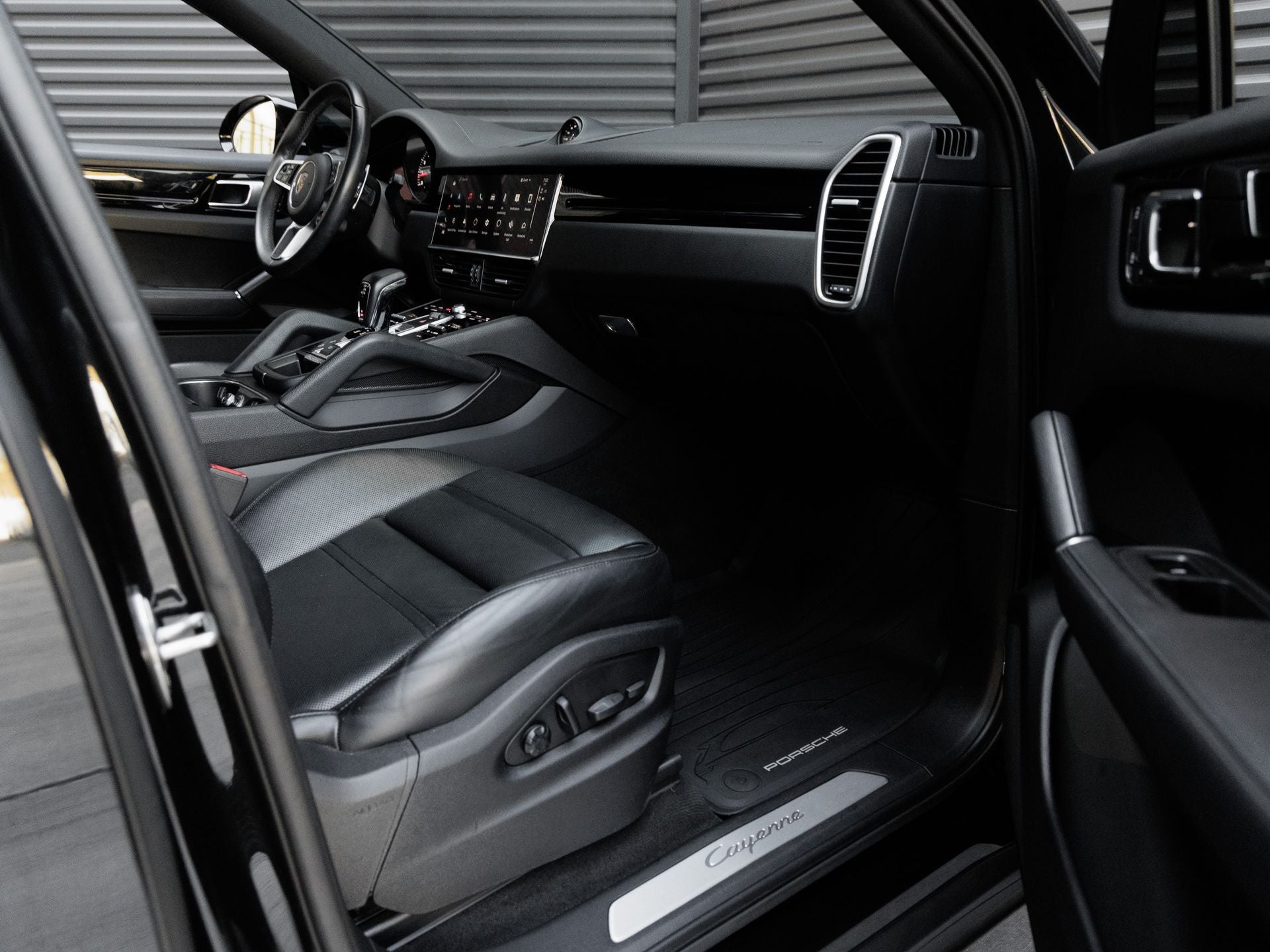2023 Porsche Cayenne Cayenne Coupe