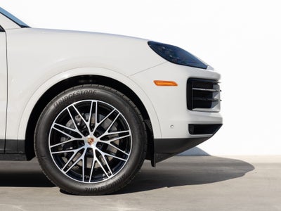 2025 Porsche Cayenne Coupe Base