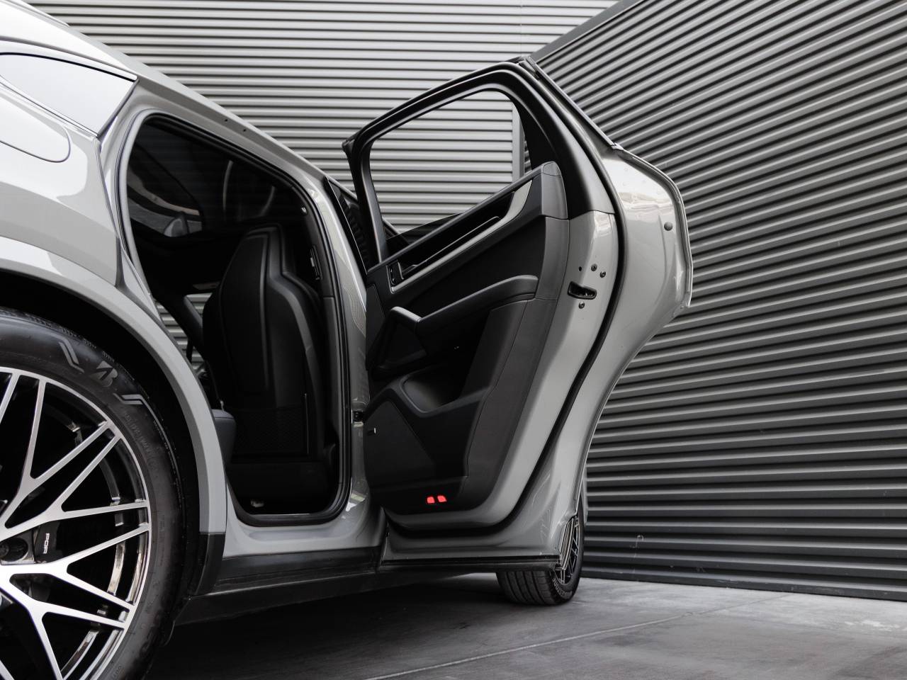 2026 Porsche Cayenne Cayenne Coupe