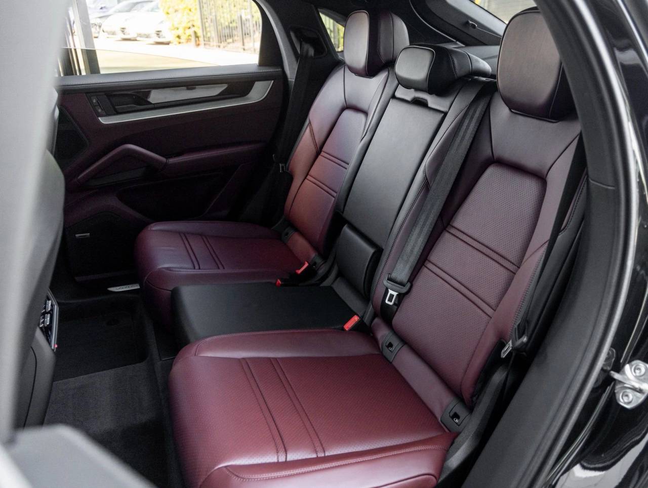 2026 Porsche Cayenne Cayenne Coupe