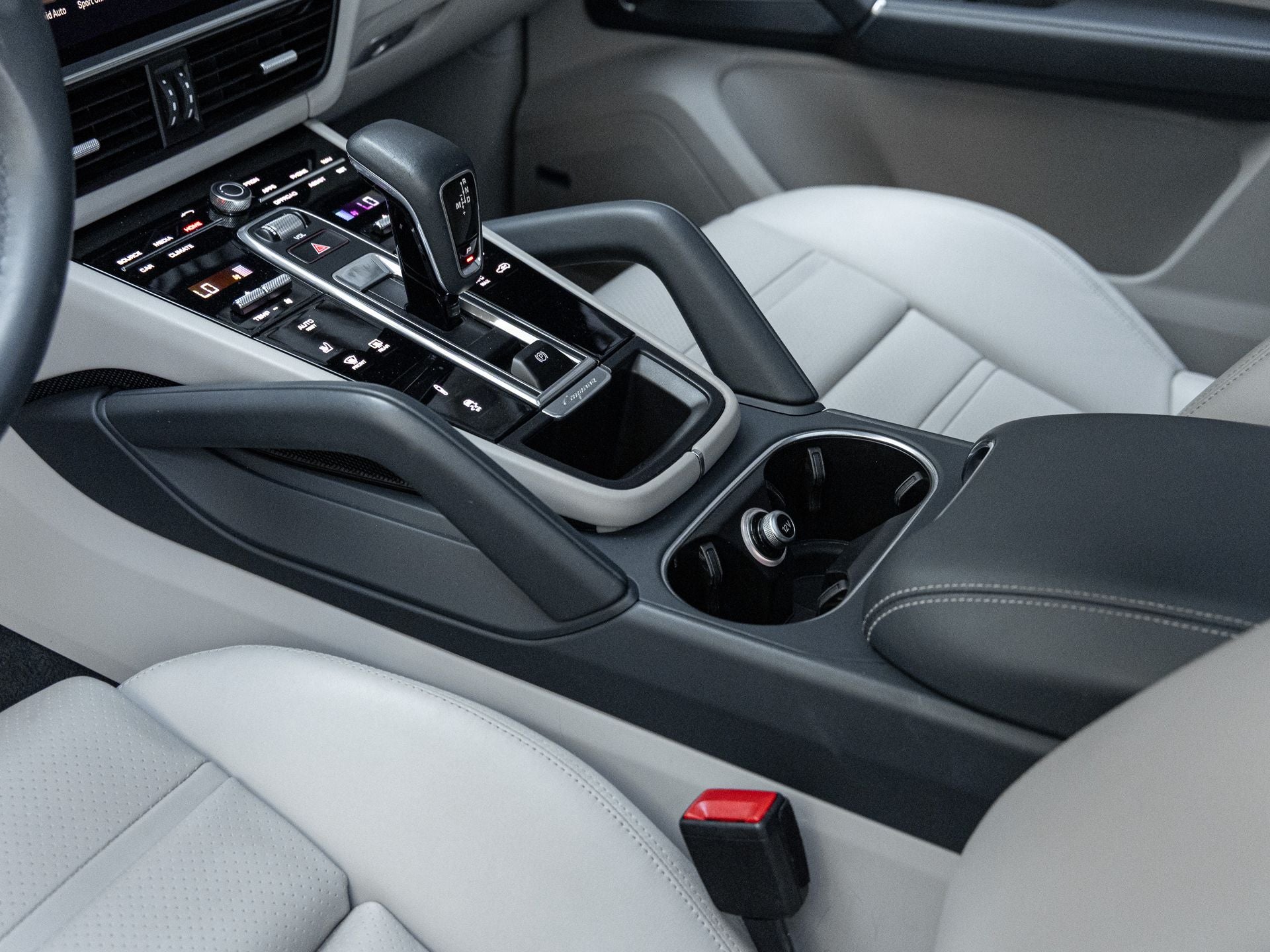 2022 Porsche Cayenne Cayenne Coupe