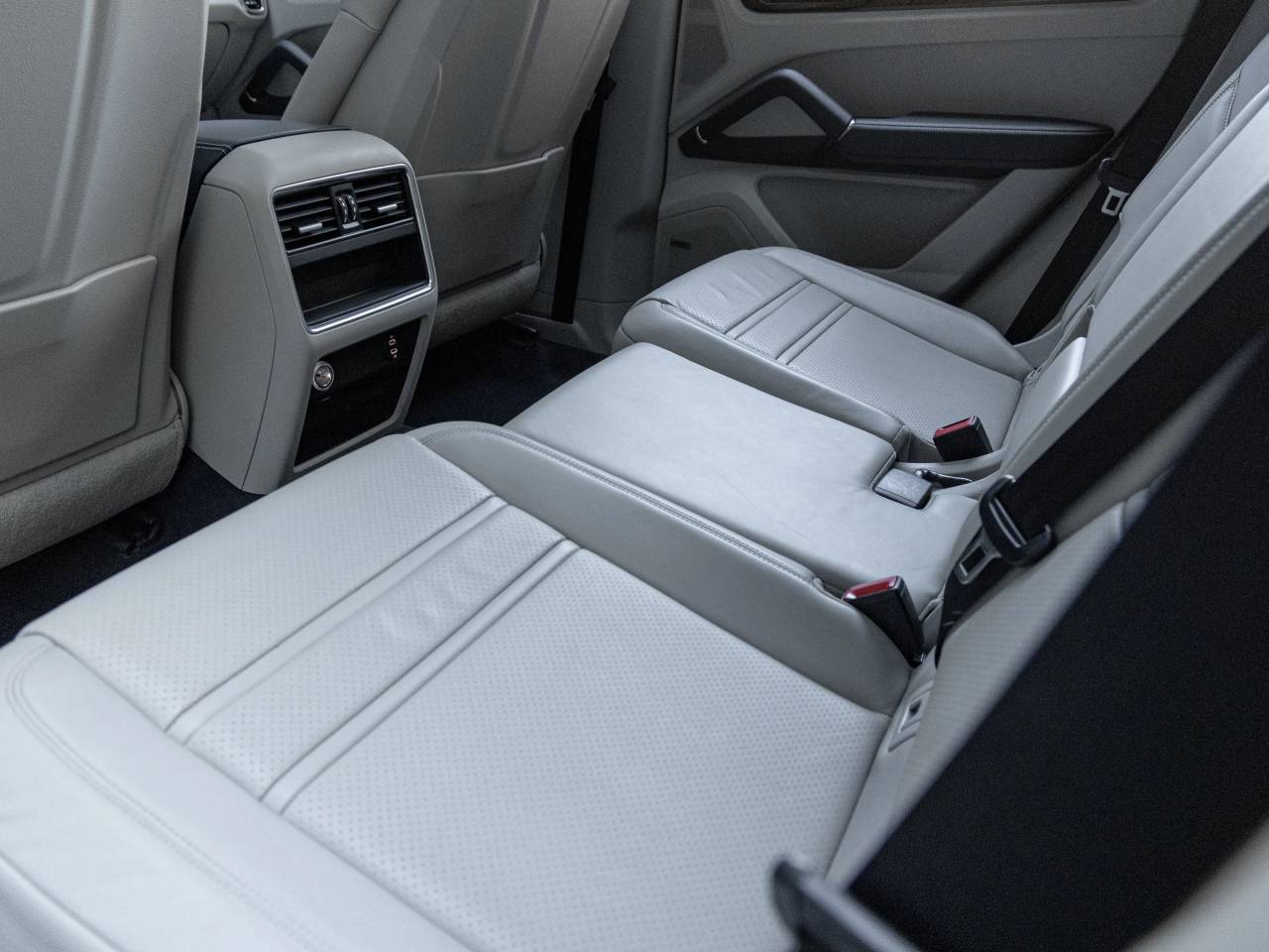 2022 Porsche Cayenne Cayenne Coupe