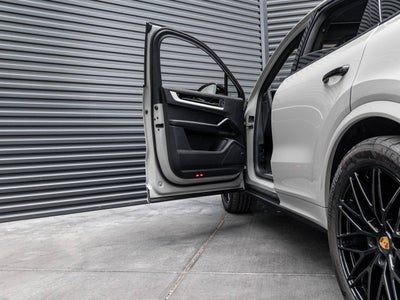 2025 Porsche Cayenne Cayenne Coupe