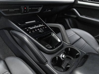 2025 Porsche Cayenne Cayenne Coupe