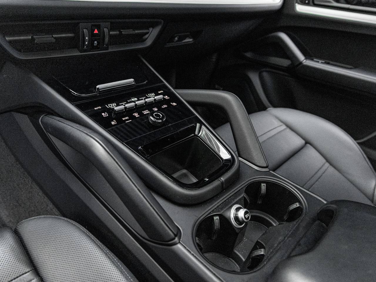 2025 Porsche Cayenne Cayenne Coupe