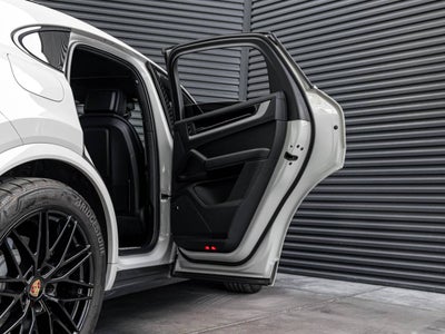 2025 Porsche Cayenne Cayenne Coupe