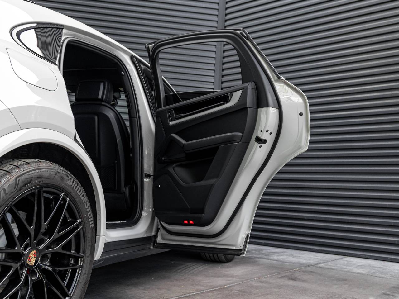 2025 Porsche Cayenne Cayenne Coupe