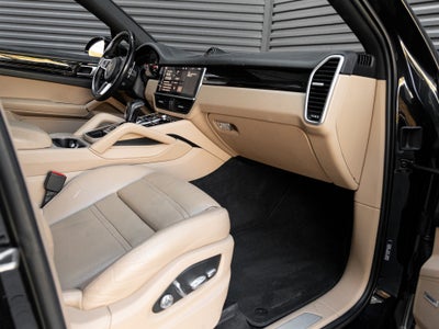 2021 Porsche Cayenne Cayenne Coupe