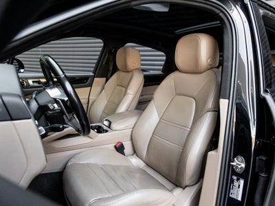 2021 Porsche Cayenne Cayenne Coupe