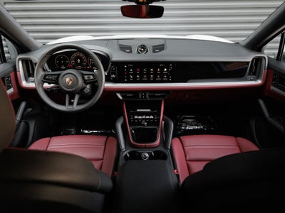2025 Porsche Cayenne Coupe