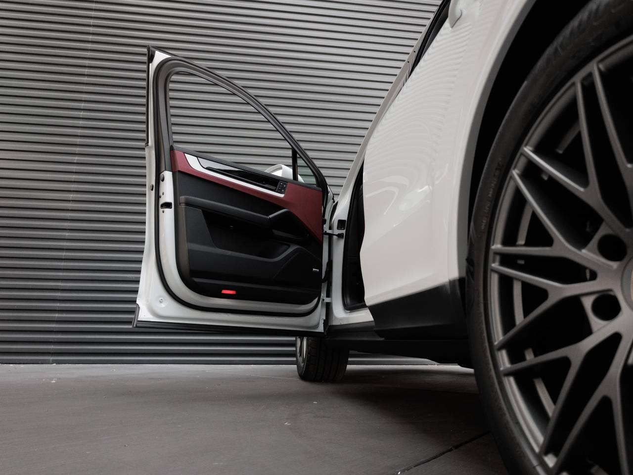 2025 Porsche Cayenne Coupe