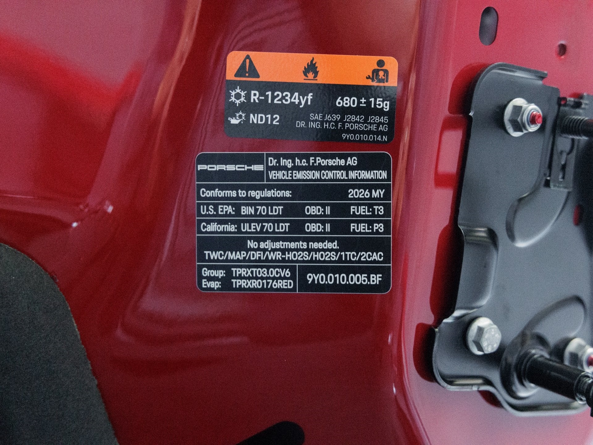 2026 Porsche Cayenne Coupe Base