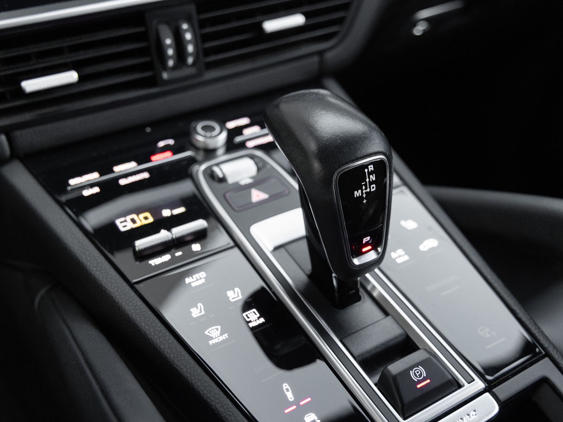 2022 Porsche Cayenne S Coupe Platinum Edition