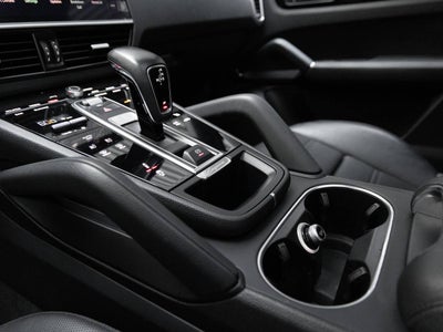 2022 Porsche Cayenne S Coupe Platinum Edition