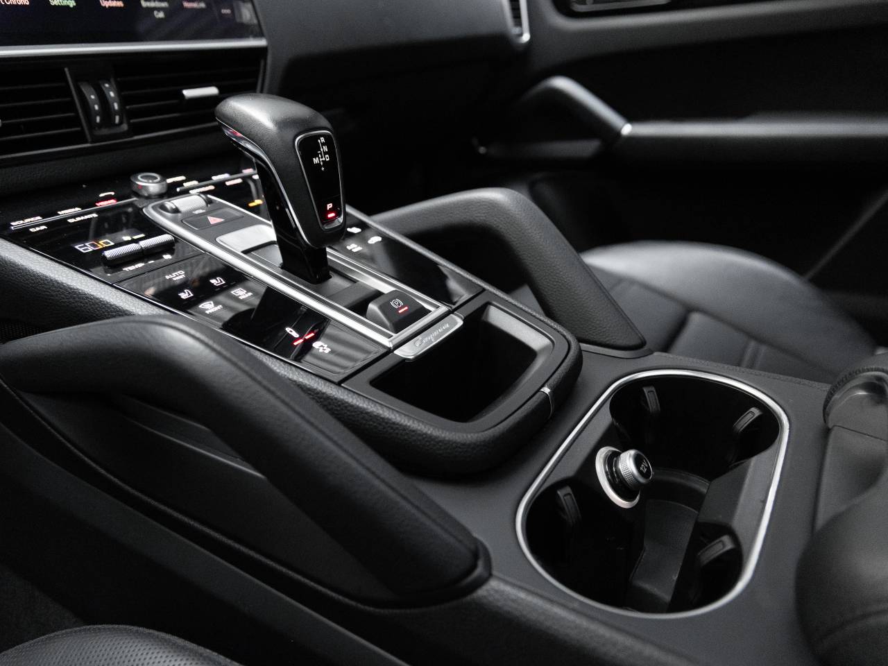 2022 Porsche Cayenne S Coupe Platinum Edition