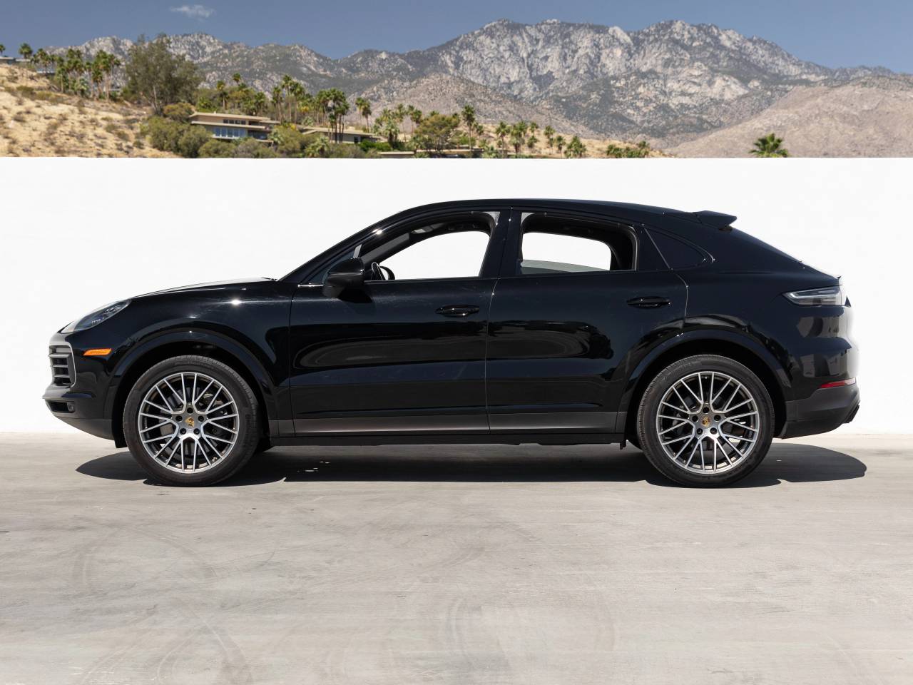 2022 Porsche Cayenne S Coupe Platinum Edition