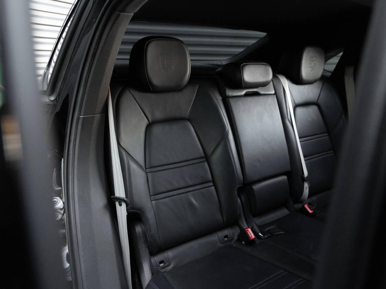 2022 Porsche Cayenne S Coupe Platinum Edition