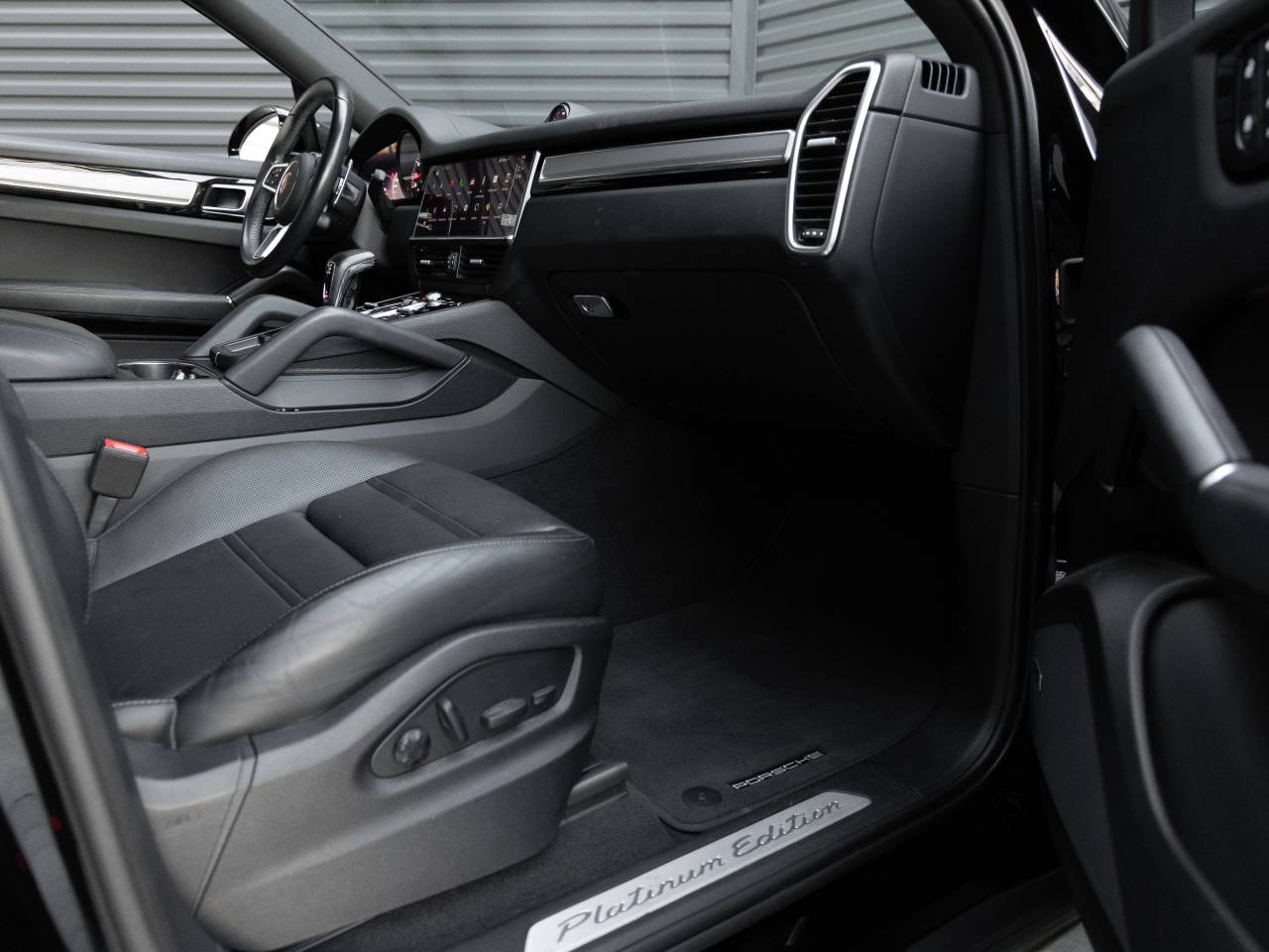 2022 Porsche Cayenne S Coupe Platinum Edition