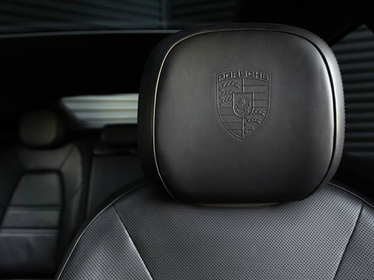 2022 Porsche Cayenne S Coupe Platinum Edition