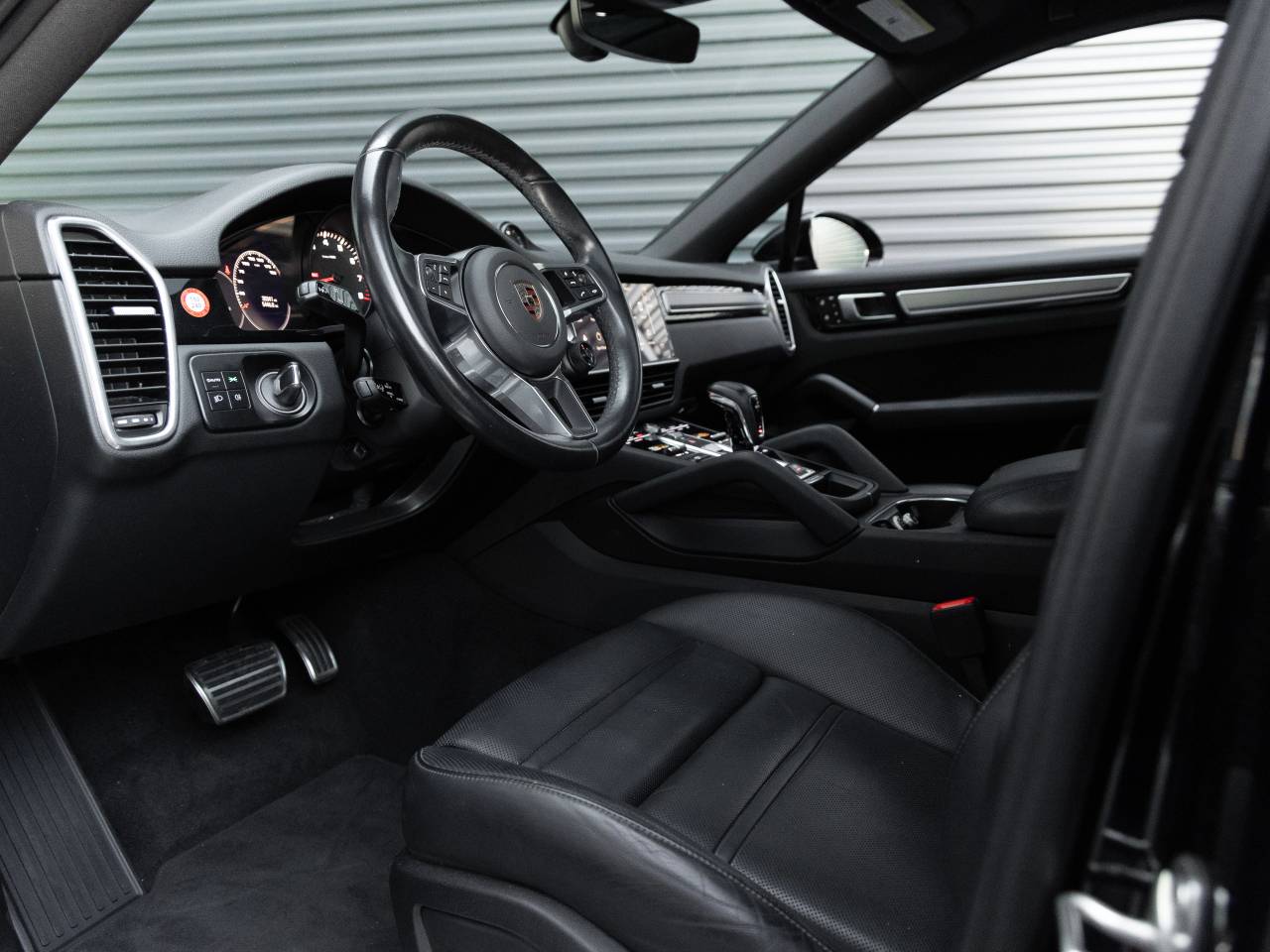 2022 Porsche Cayenne S Coupe Platinum Edition